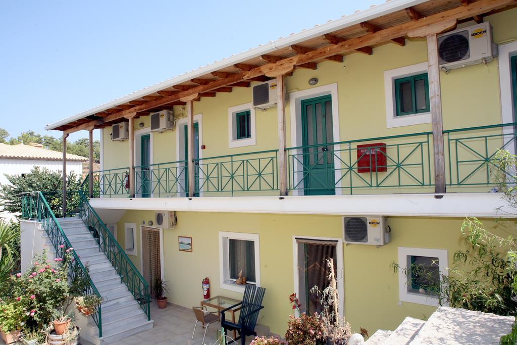 Kalamítsi Lenia Studios المظهر الخارجي الصورة